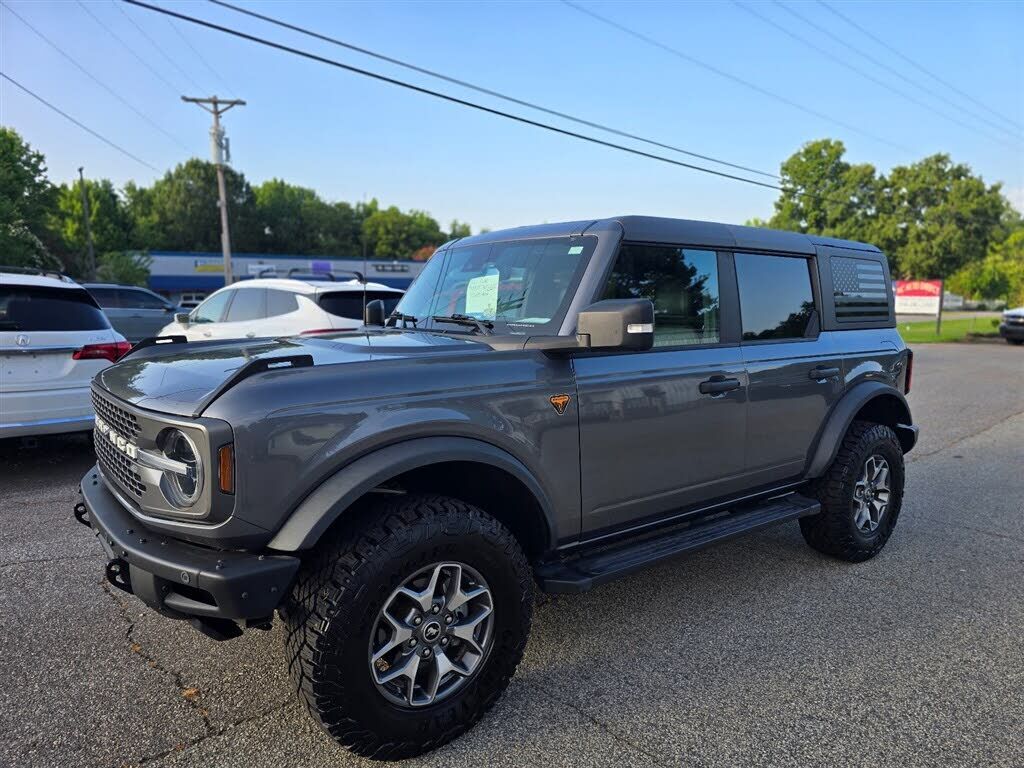 2021 FORD Bronco