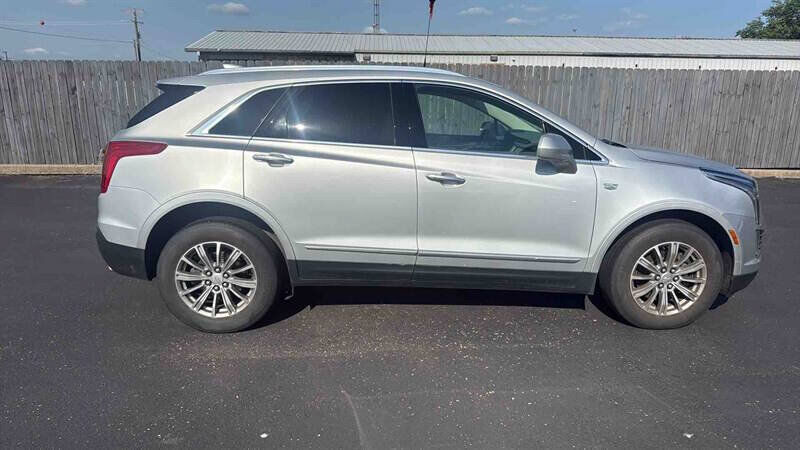 2017 CADILLAC XT5
