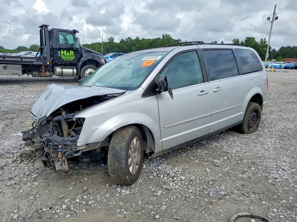 2010 CHRYSLER Town and Country