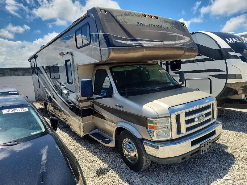 2011 FORD E-450