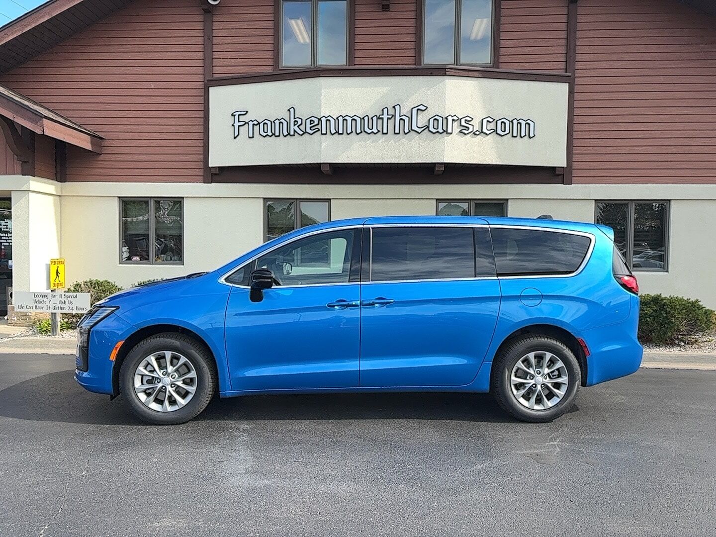 2027 CHRYSLER Pacifica