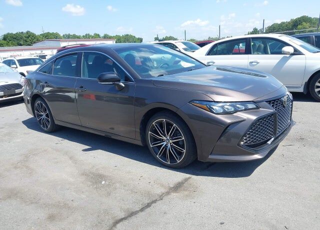 2019 TOYOTA Avalon