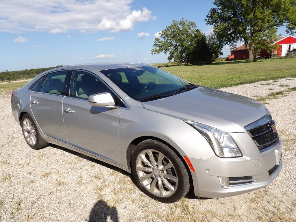 2017 CADILLAC XTS