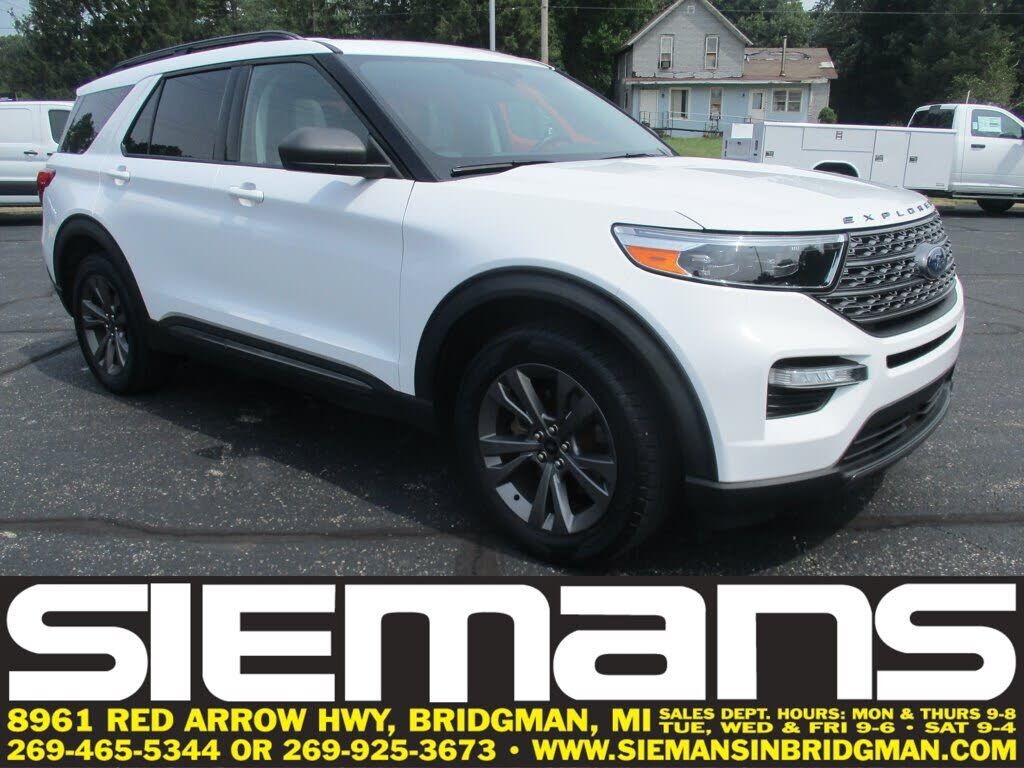 2021 FORD Explorer