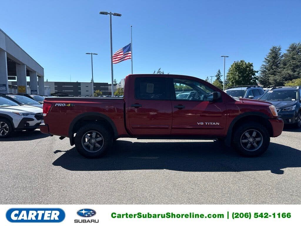 2015 NISSAN Titan