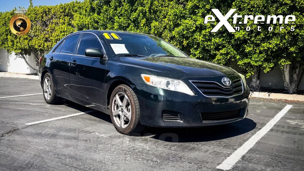 2011 TOYOTA Camry