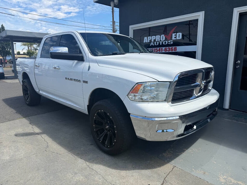 2012 DODGE Ram