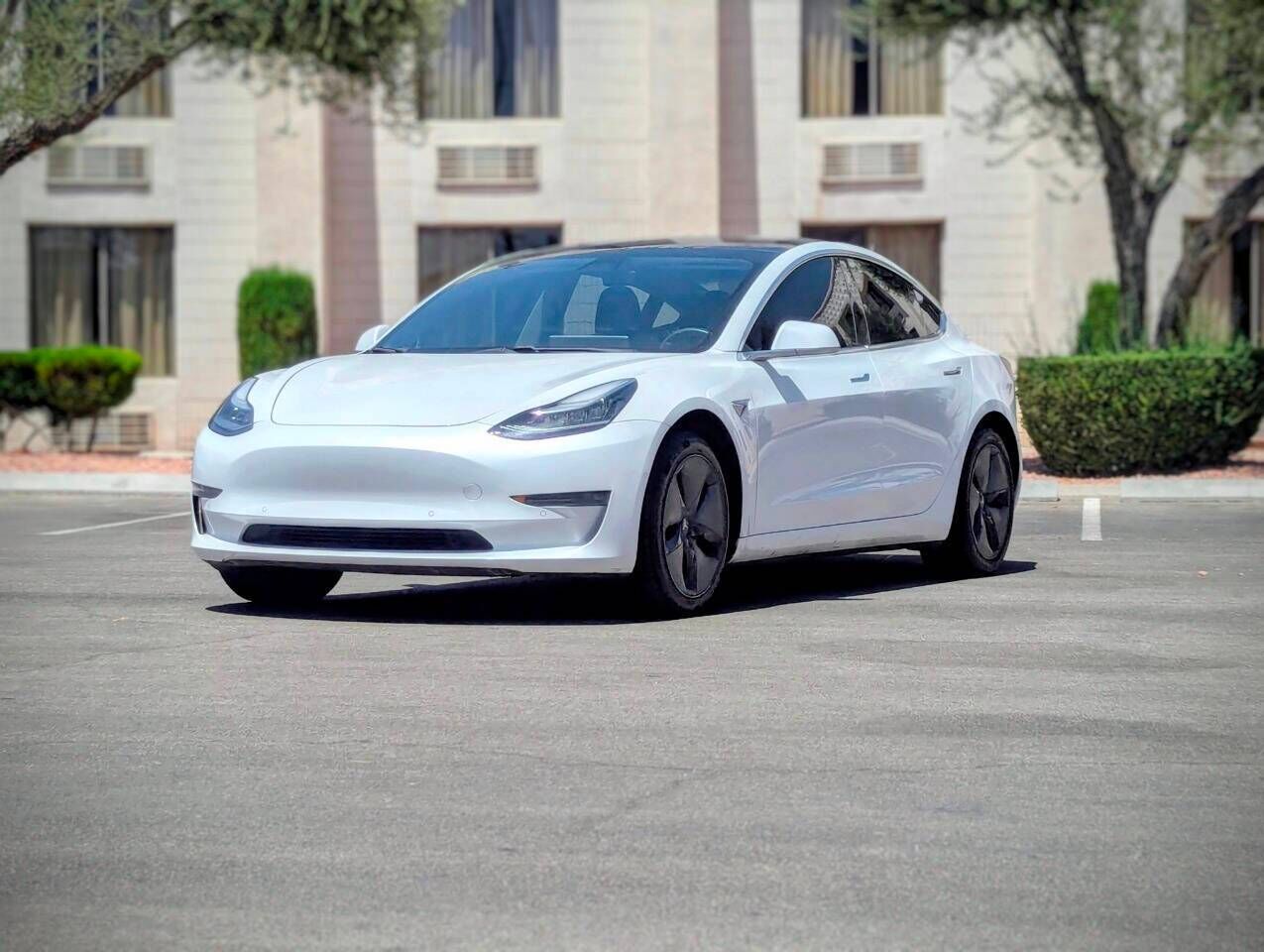 2018 TESLA Model 3