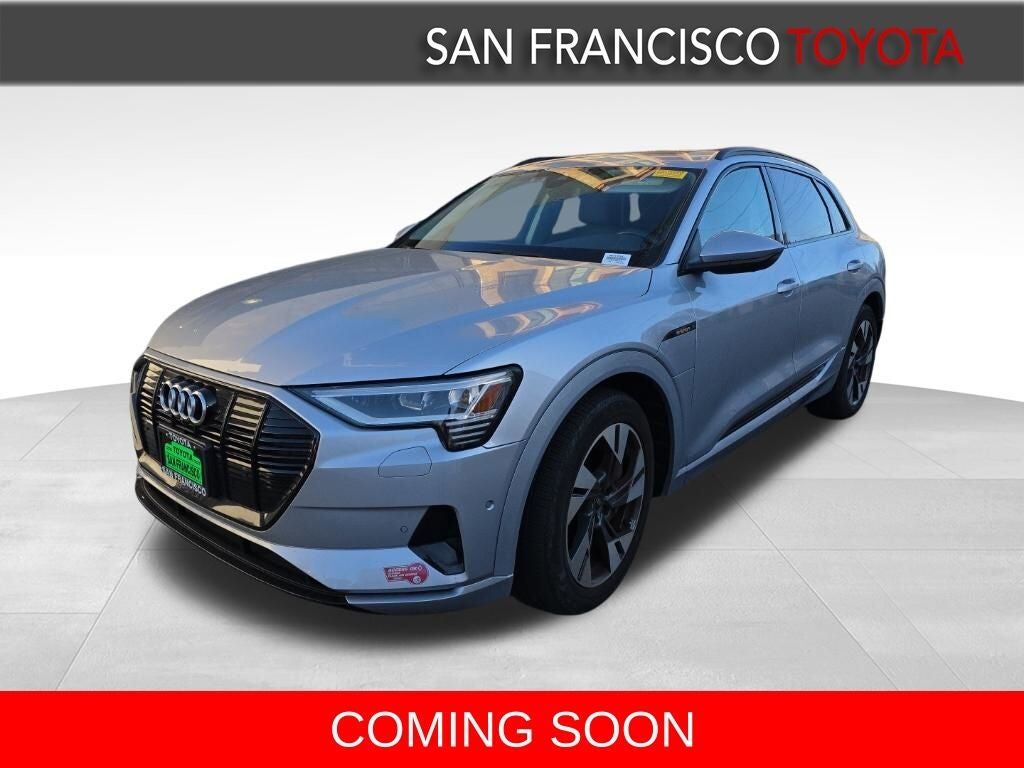2022 AUDI e-tron