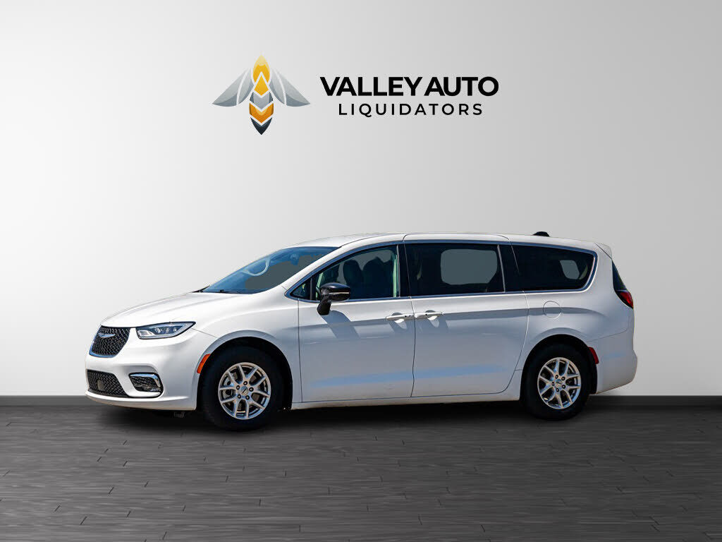 2024 CHRYSLER Pacifica