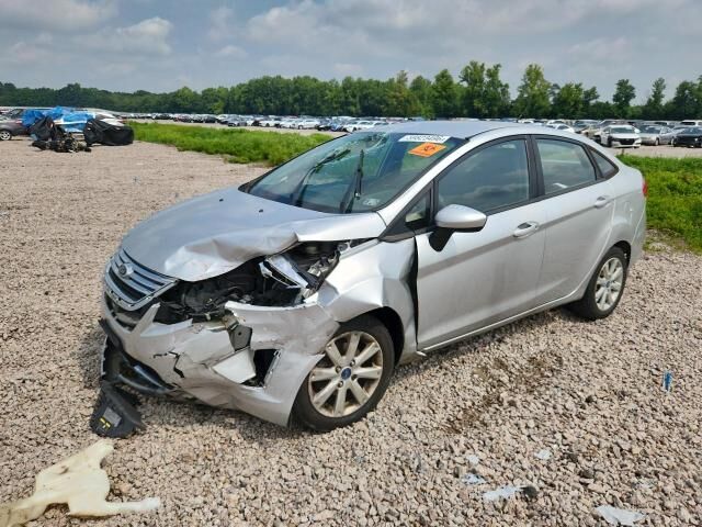 2012 FORD Fiesta