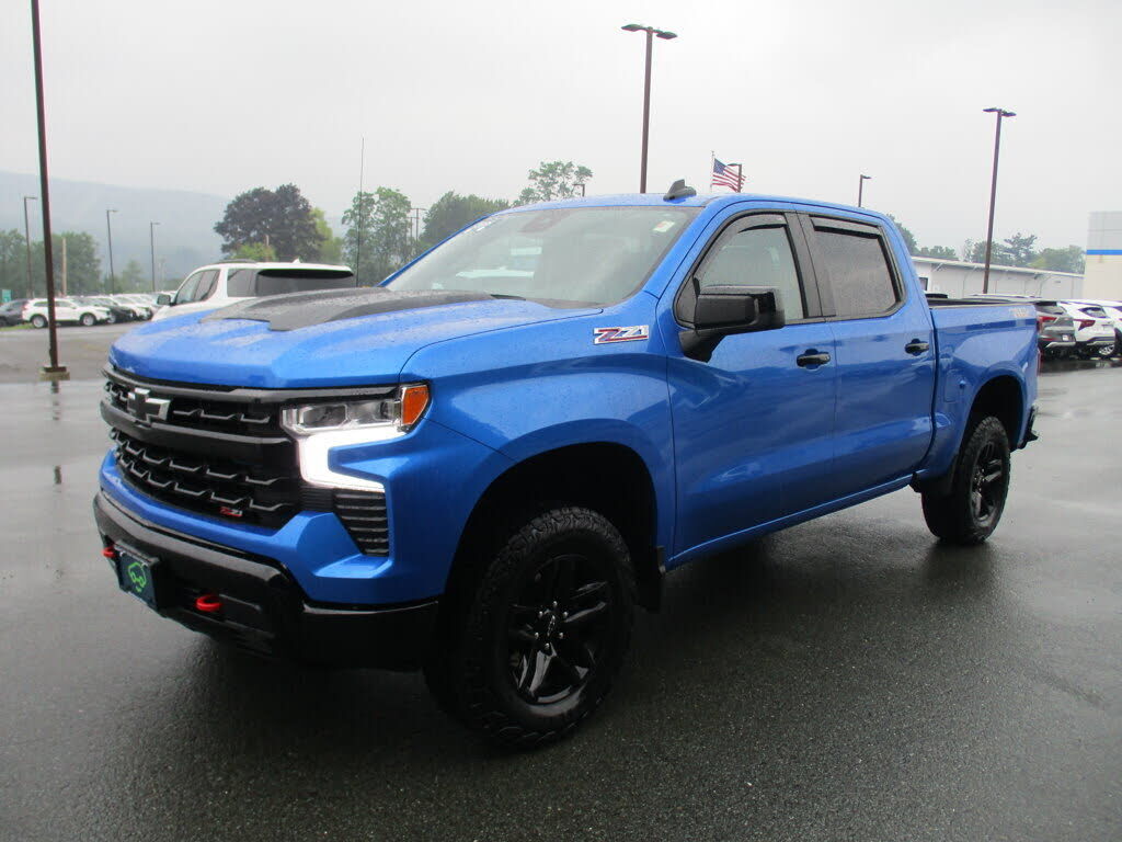 2025 CHEVROLET Silverado
