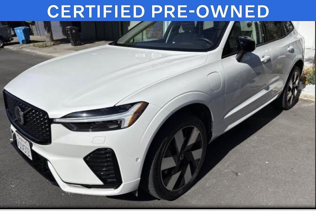 2024 VOLVO XC60