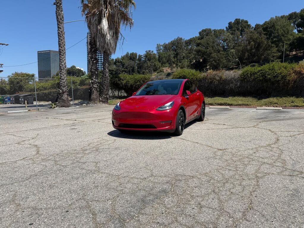 2021 TESLA Model Y