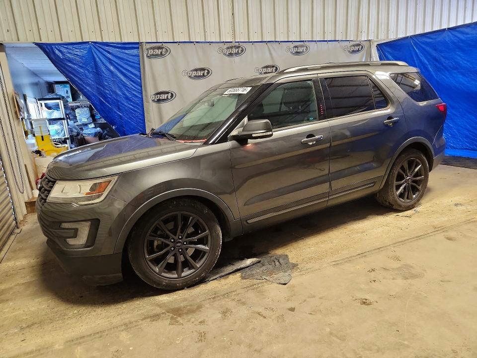 2017 FORD Explorer