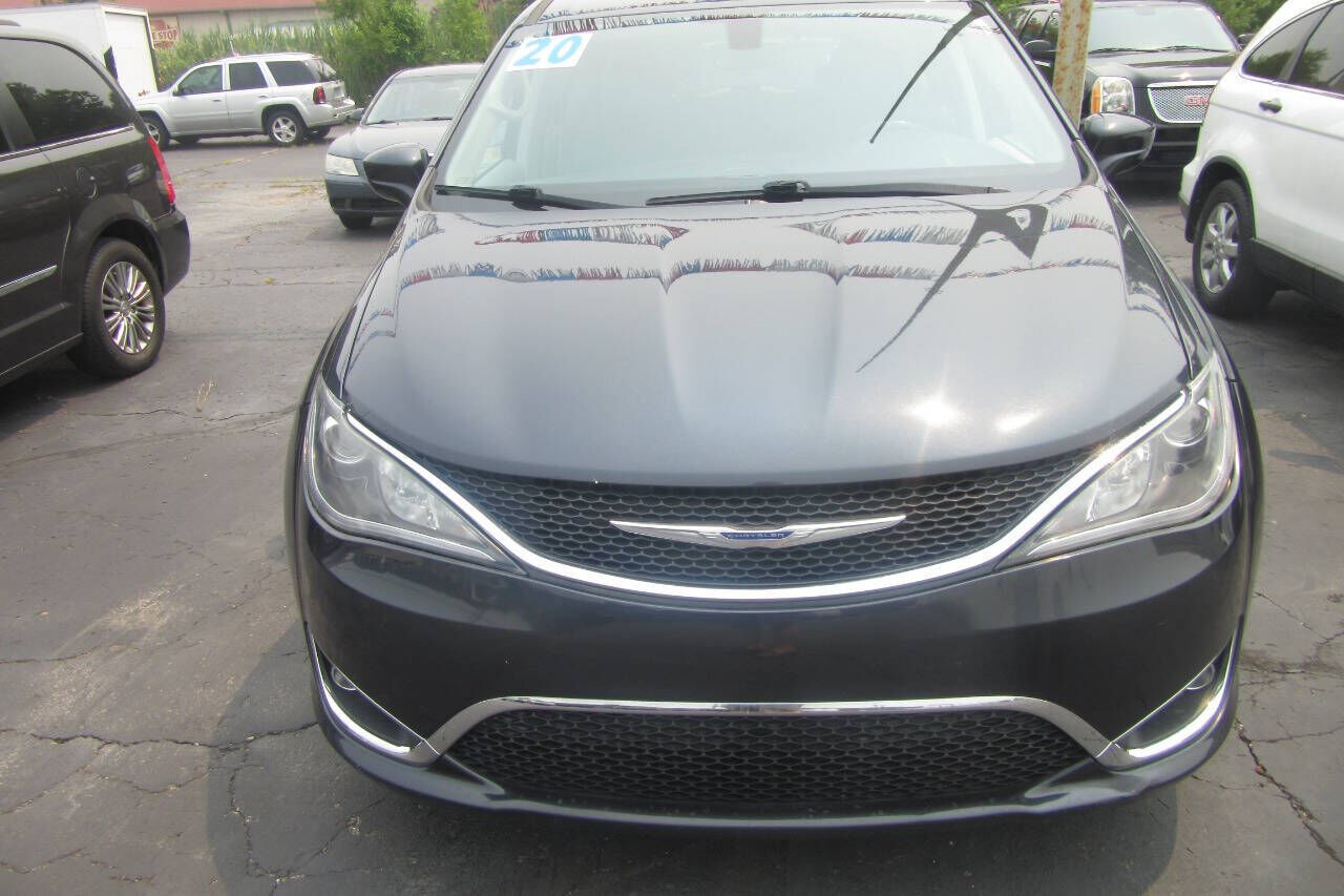 2020 CHRYSLER Pacifica