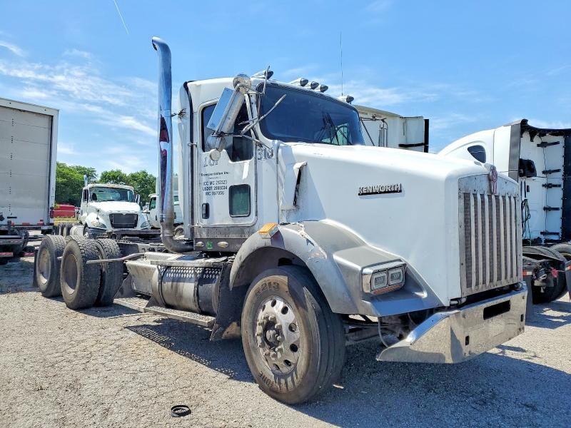 2007 KENWORTH T8 Series