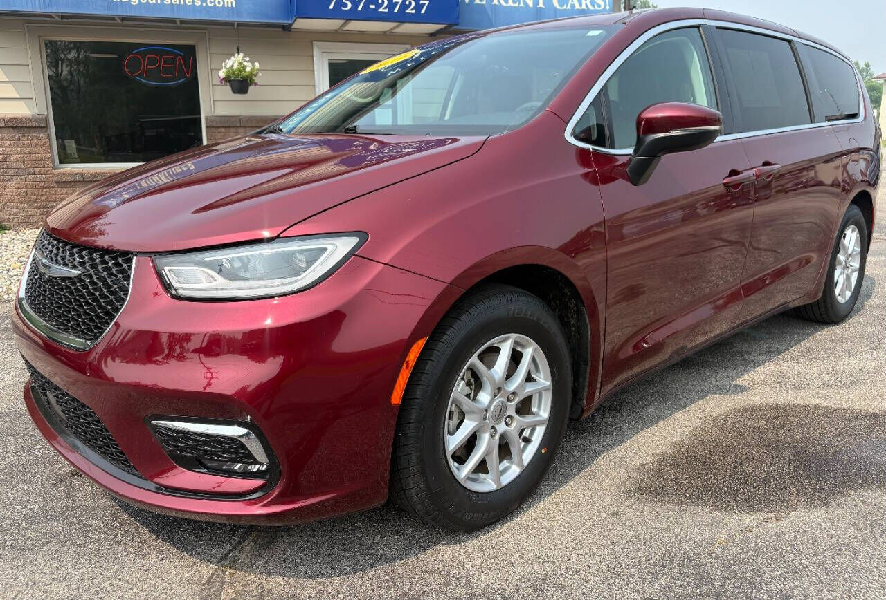2023 CHRYSLER Pacifica