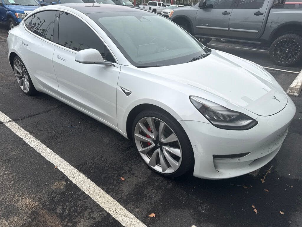 2019 TESLA Model 3