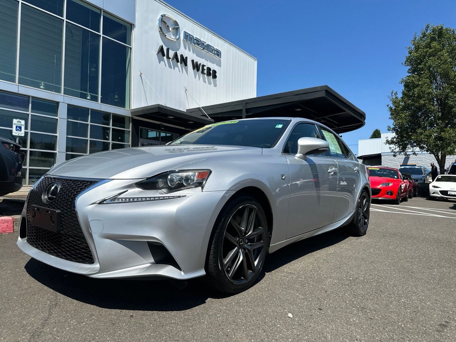 2016 LEXUS IS