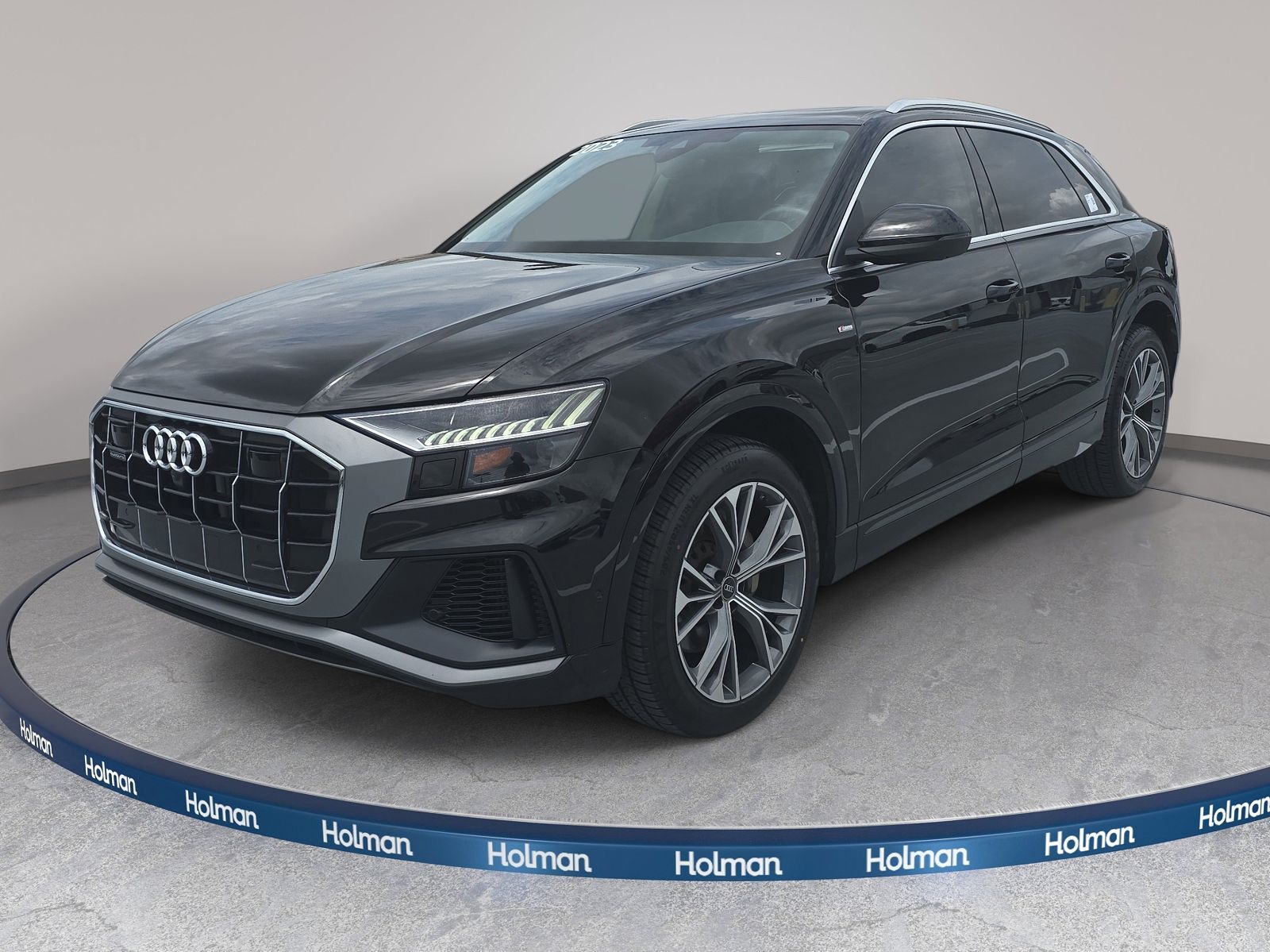 2023 AUDI Q8