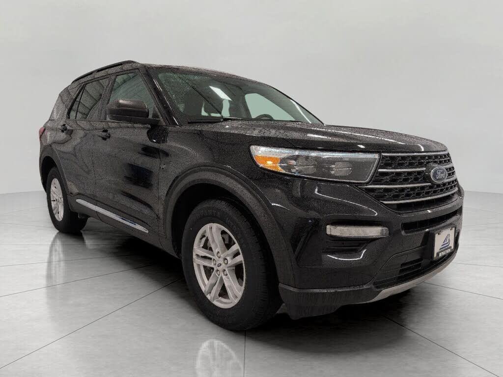 2024 FORD Explorer