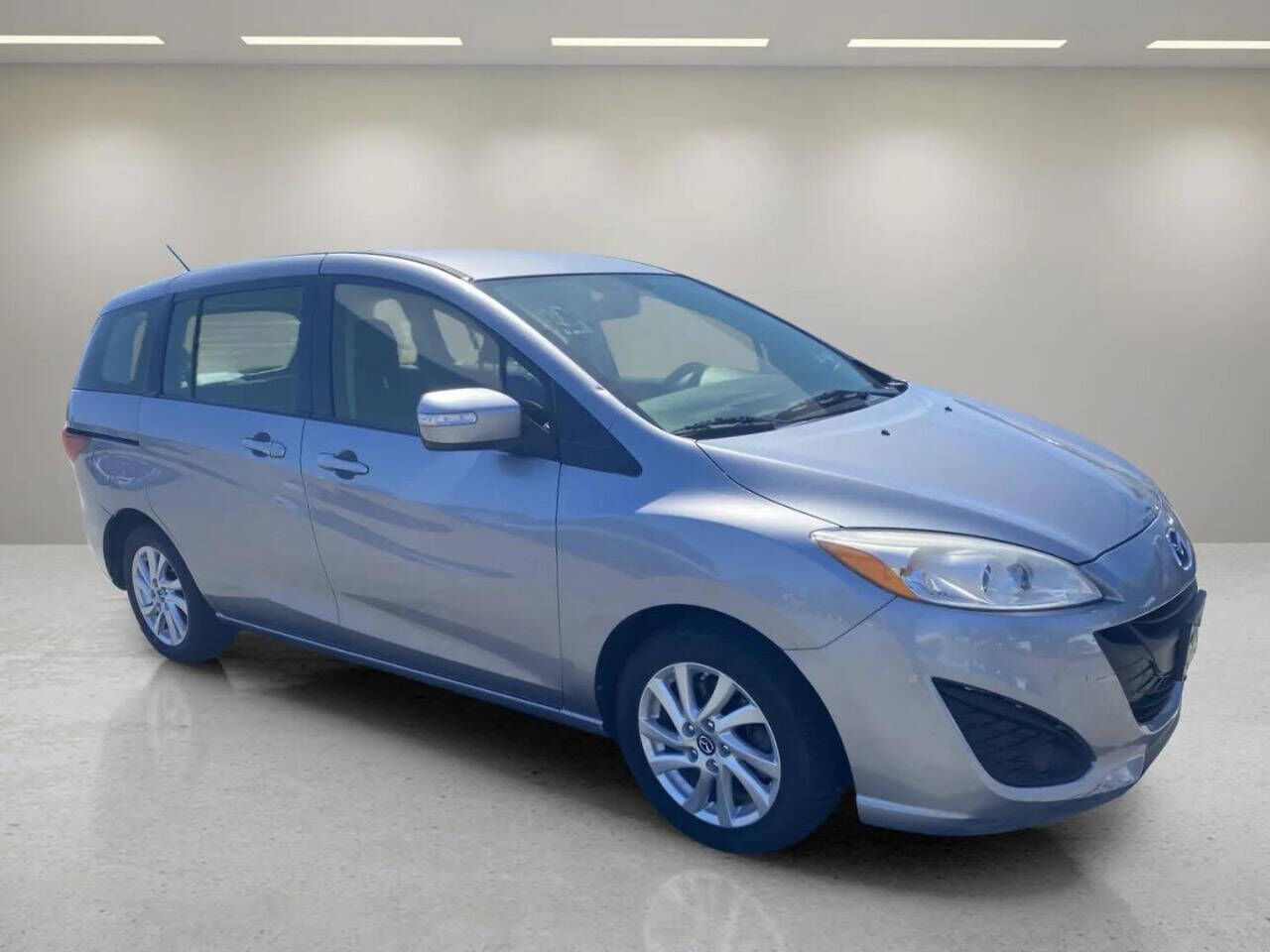 2015 MAZDA Mazda5