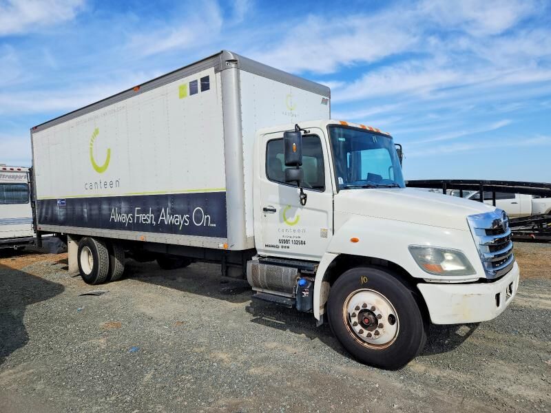 2014 HINO Incomplete Vehicle