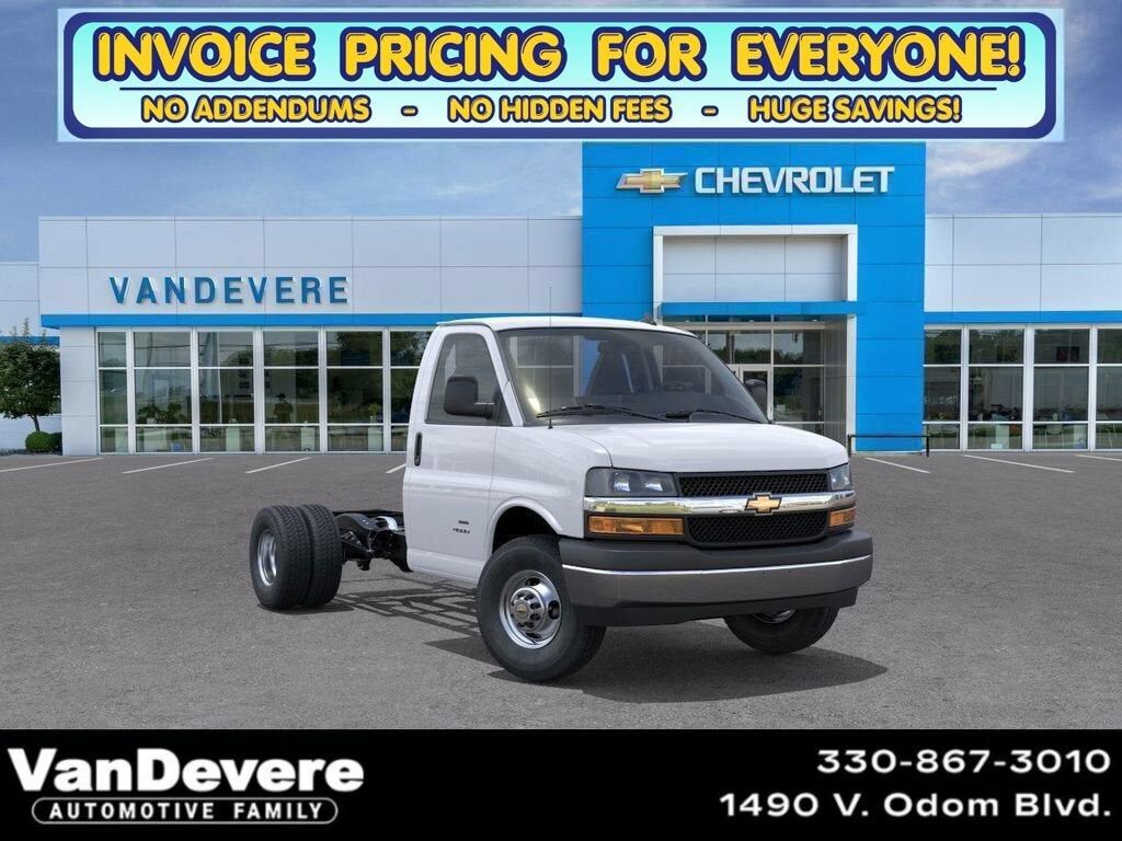 2026 CHEVROLET Express