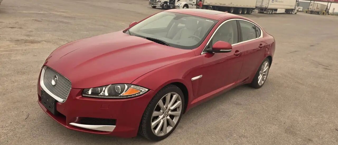 Jaguar XF