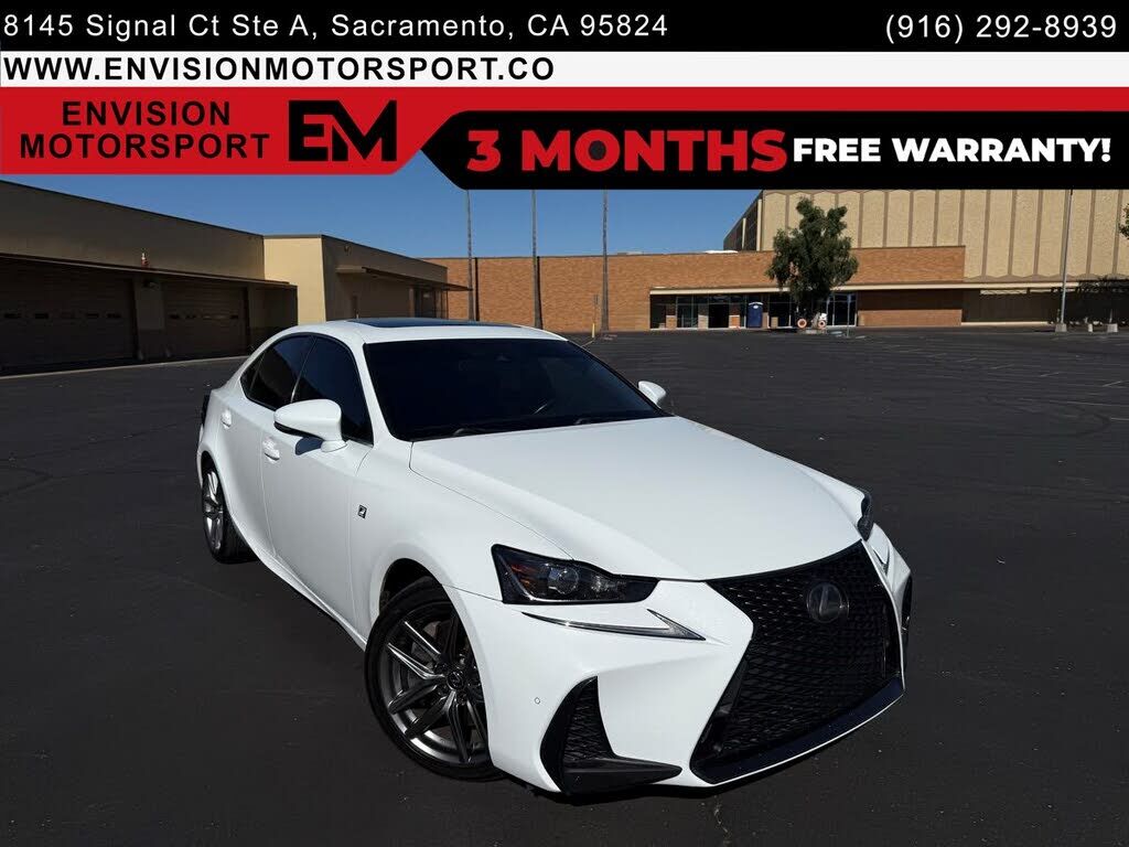 2019 LEXUS IS