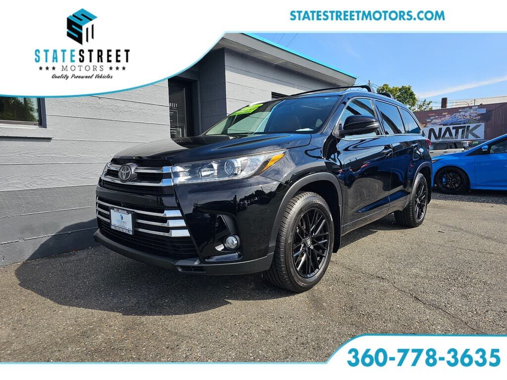 2017 TOYOTA Highlander