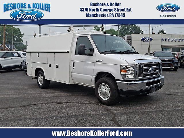 2019 FORD E-350