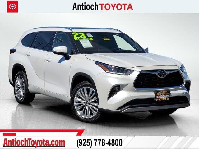 2023 TOYOTA Highlander
