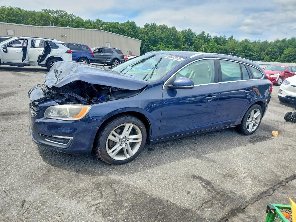 2015 VOLVO V60