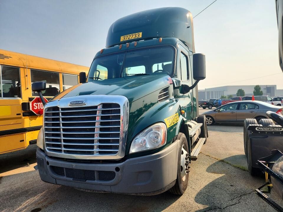 2018 FREIGHTLINER Cascadia