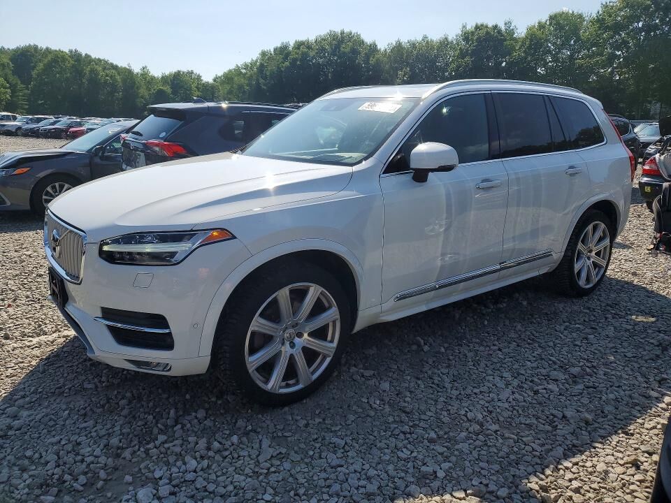 2017 VOLVO XC90
