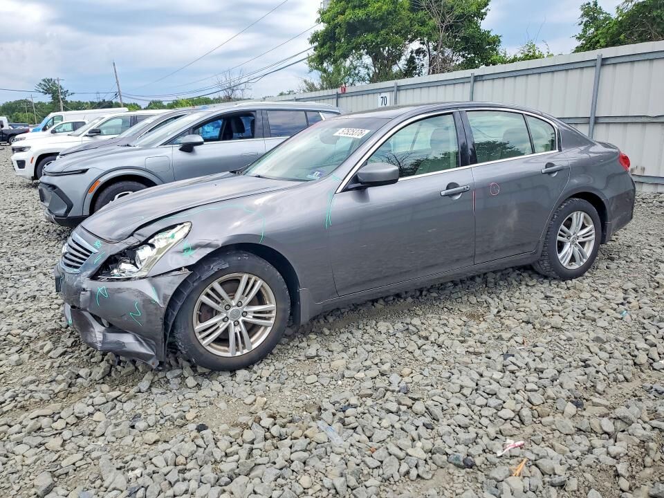 2011 INFINITI G37
