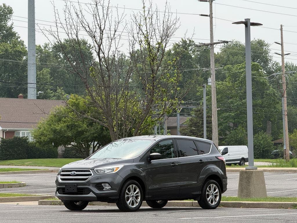 2017 FORD Escape