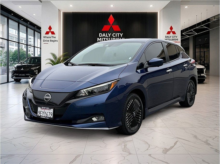 2023 NISSAN Leaf