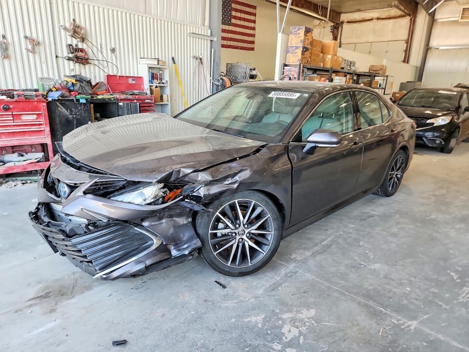 2022 TOYOTA Camry