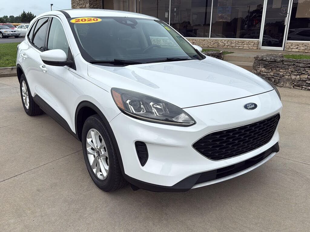 2020 FORD Escape