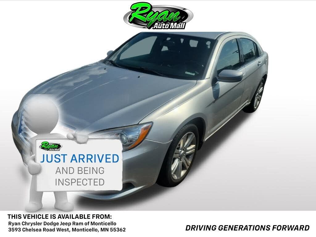 2012 CHRYSLER 200