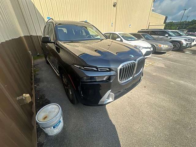 2024 BMW X7