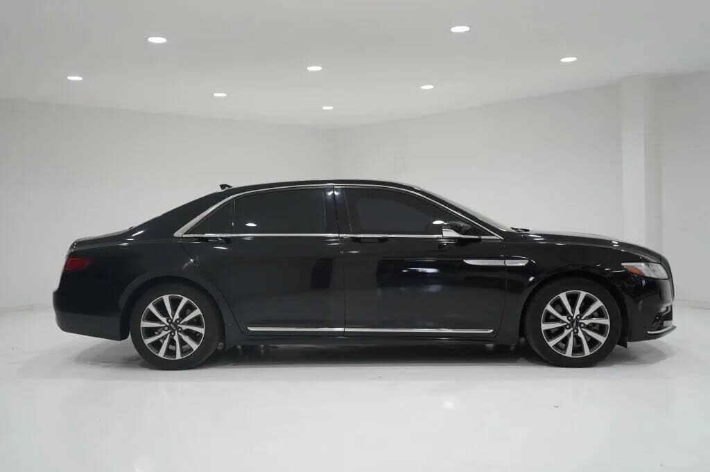 2018 LINCOLN Continental