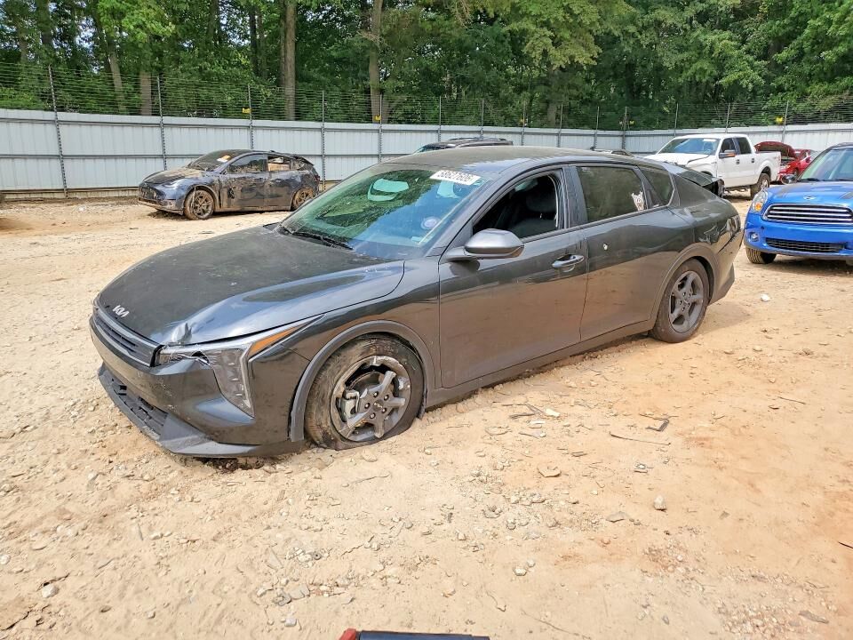 2025 KIA K4