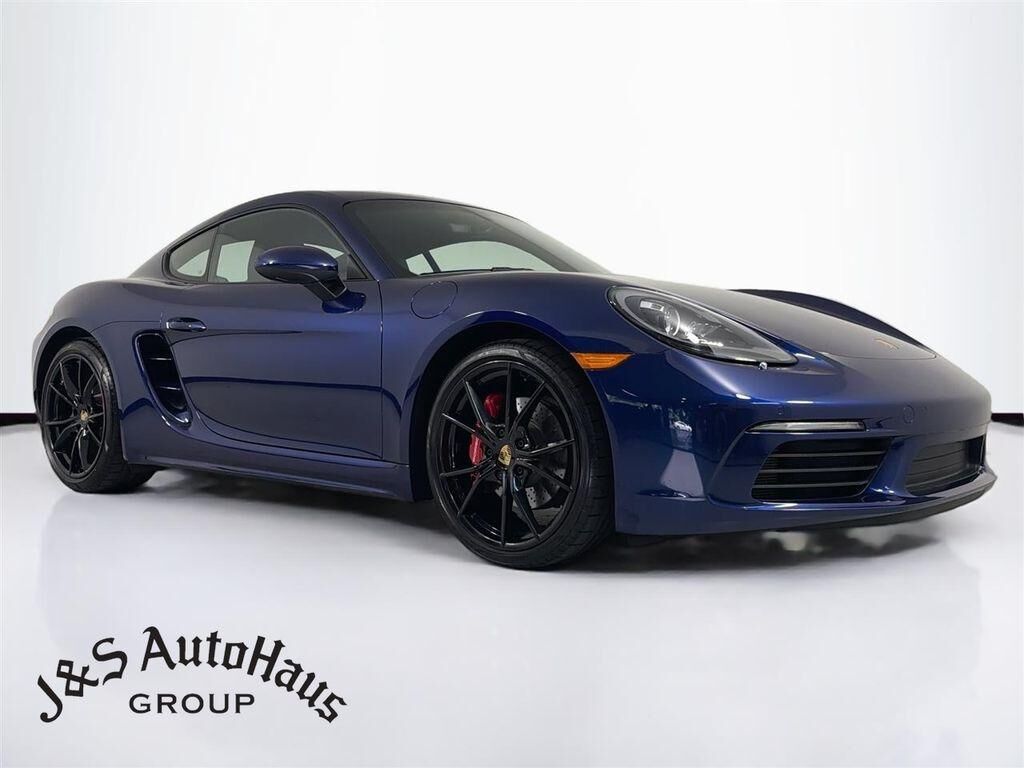 2025 PORSCHE 718