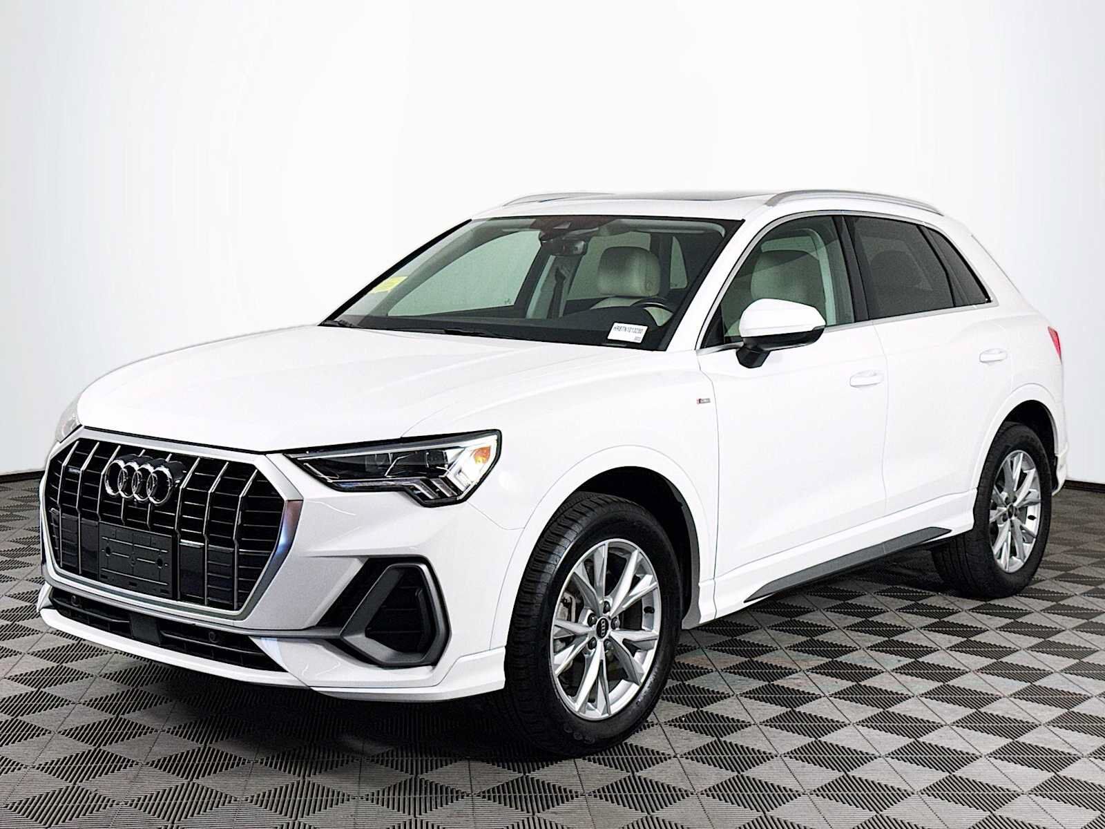 2022 AUDI Q3