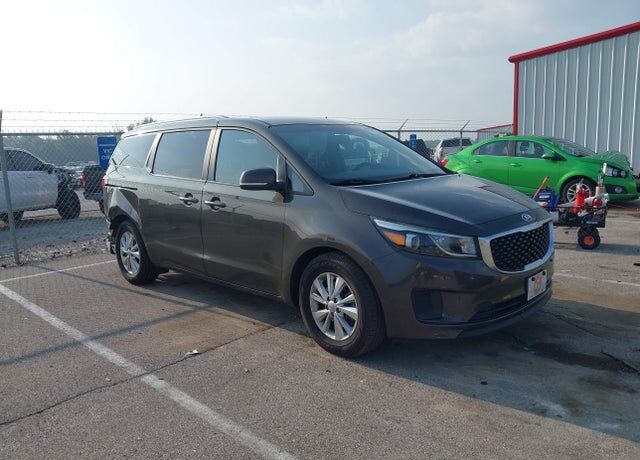 2016 KIA Sedona