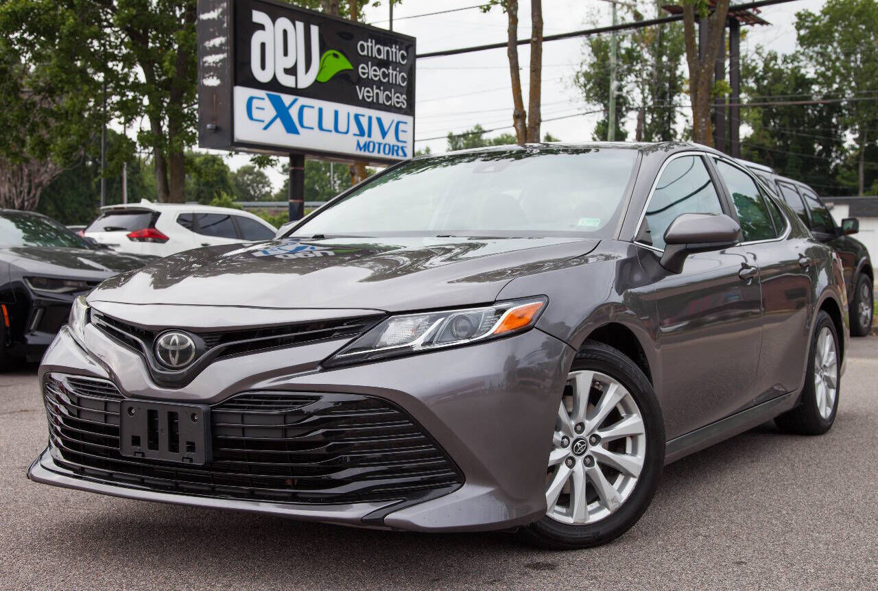 2019 TOYOTA Camry